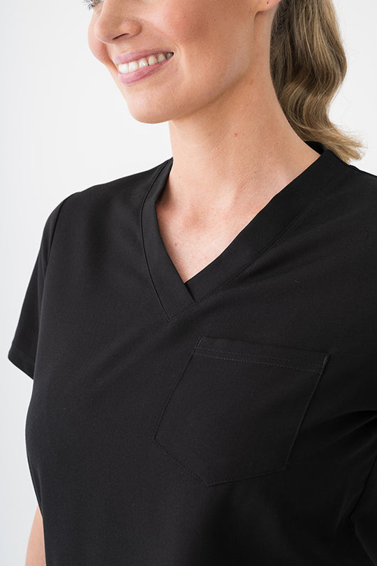 FOCUS+ Scrub Top | BLACK