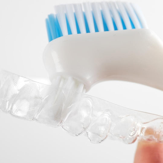 Munchies® Aligner Brush